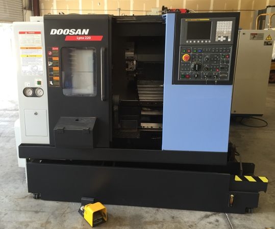 DOOSAN-LYNX 220A-4902