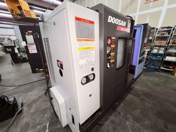 DOOSAN-LYNX 220LC-6681