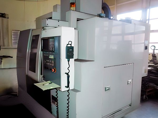 OKUMA & HOWA-MILLAC 511V-5826