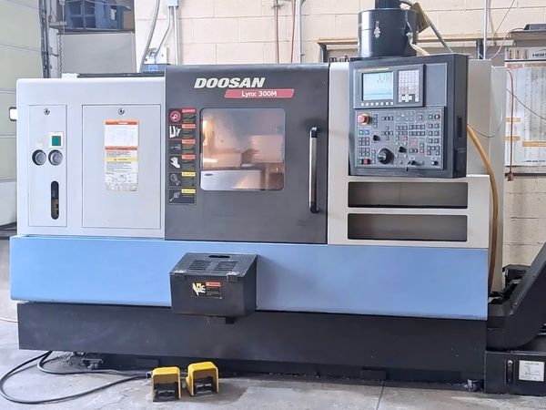 DOOSAN-LYNX 300M-12069