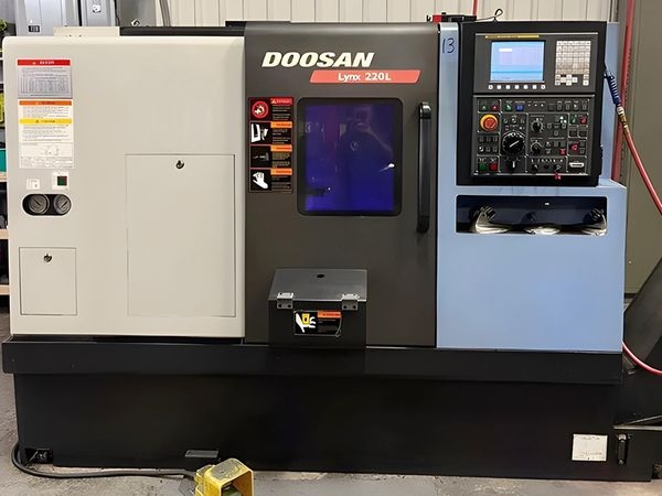 DOOSAN-LYNX 220L-10847