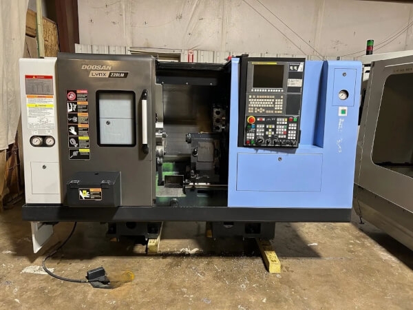 DOOSAN-LYNX 220LMA-13128