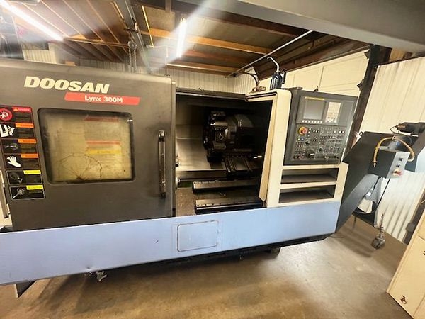 DOOSAN-LYNX 300M-12989