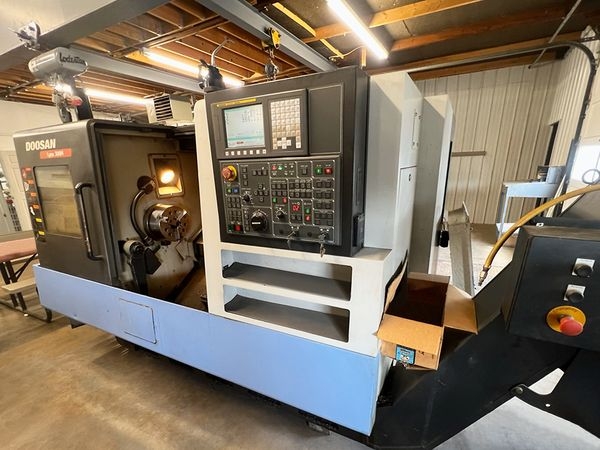 DOOSAN-LYNX 300M-12989