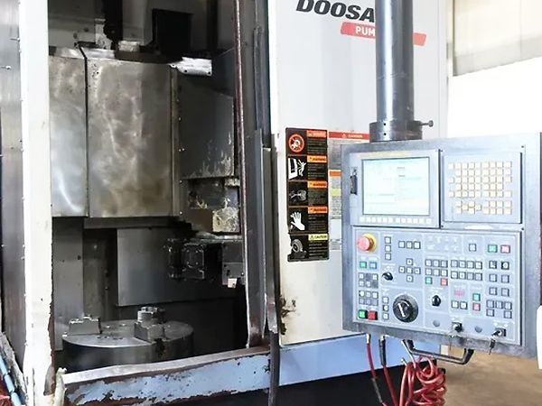 DOOSAN-PUMA 400M-13741
