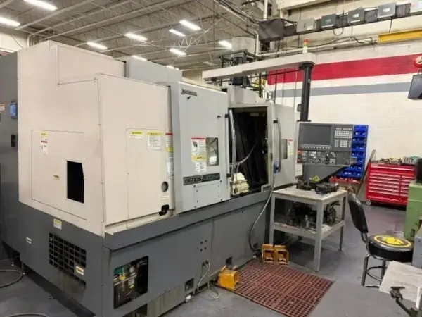 OKUMA-GENOS L300EMY-16385