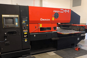 AMADA PEGA 244 #8825