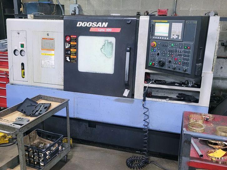 DOOSAN LYNX 300 #wqKTx1jmAzSxERvwWcumZqy6n