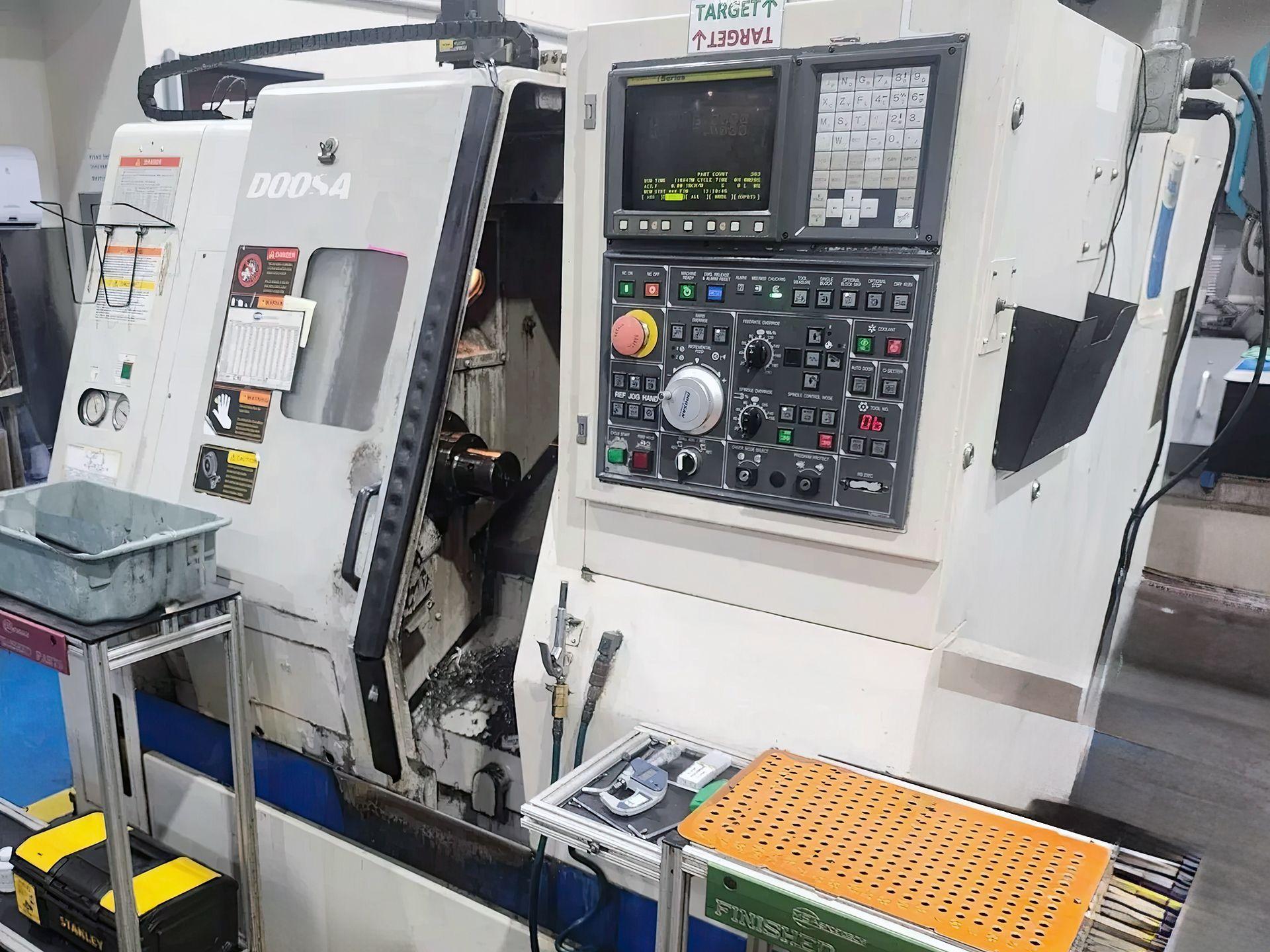 DOOSAN LYNX 220A #mL0XsFD2Bhs6Y4Vrxw774NRUM