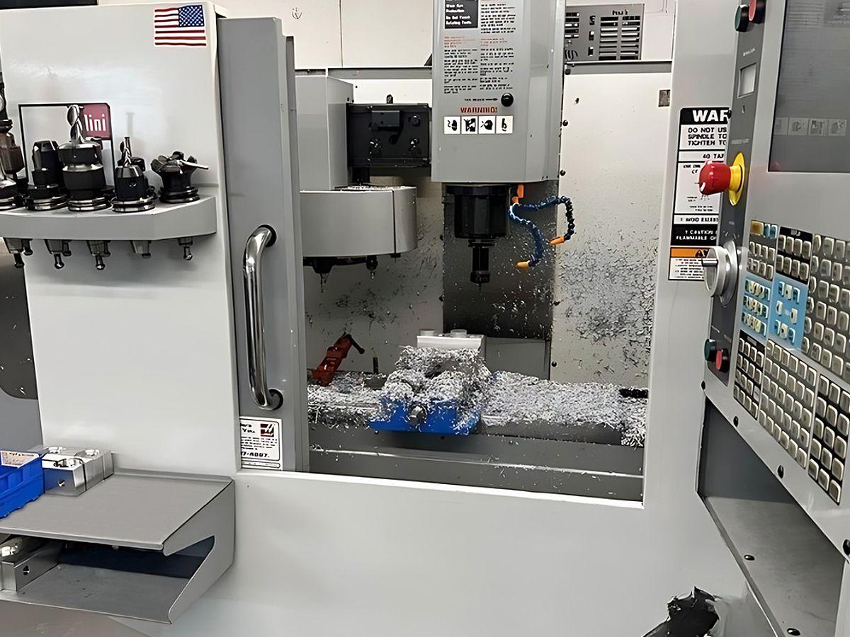 HAAS MINI MILL #Nv4JEFiYtC7jHCGz943MPzllR