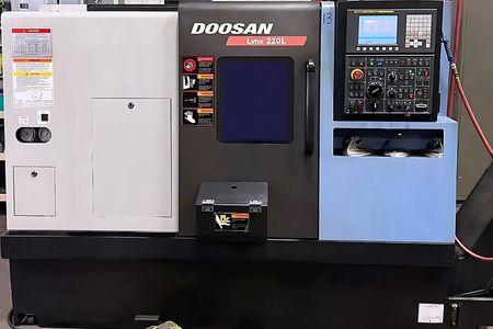 DOOSAN LYNX 220LC #11261