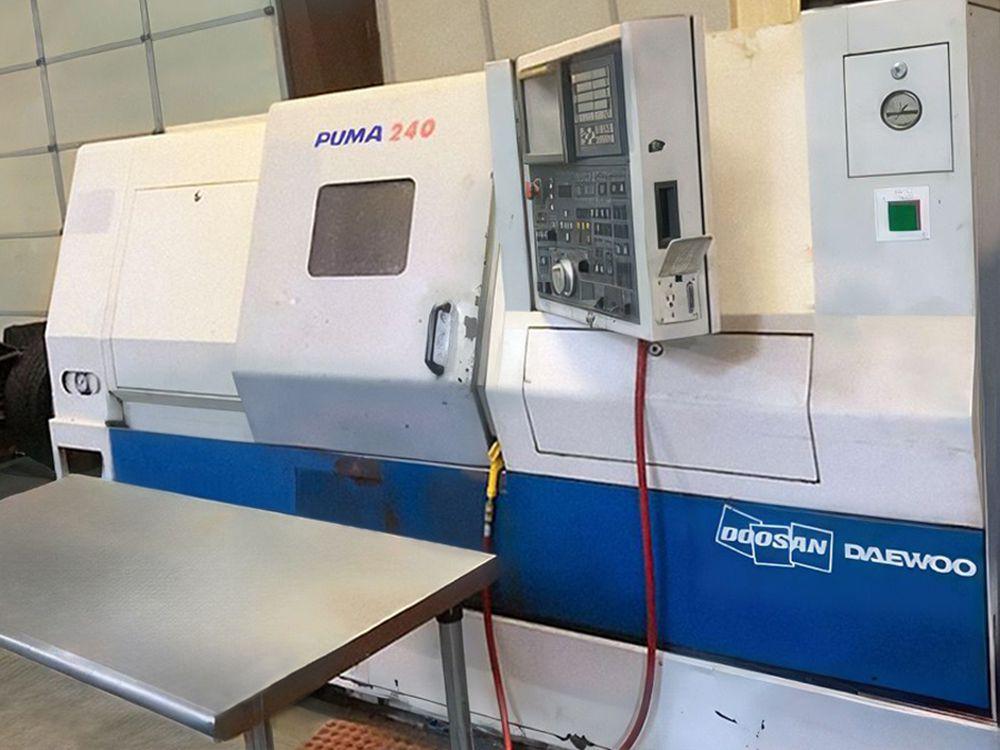 DOOSAN PUMA V8300 #4A2qUTXSKN83otYXXYDgF5rVU