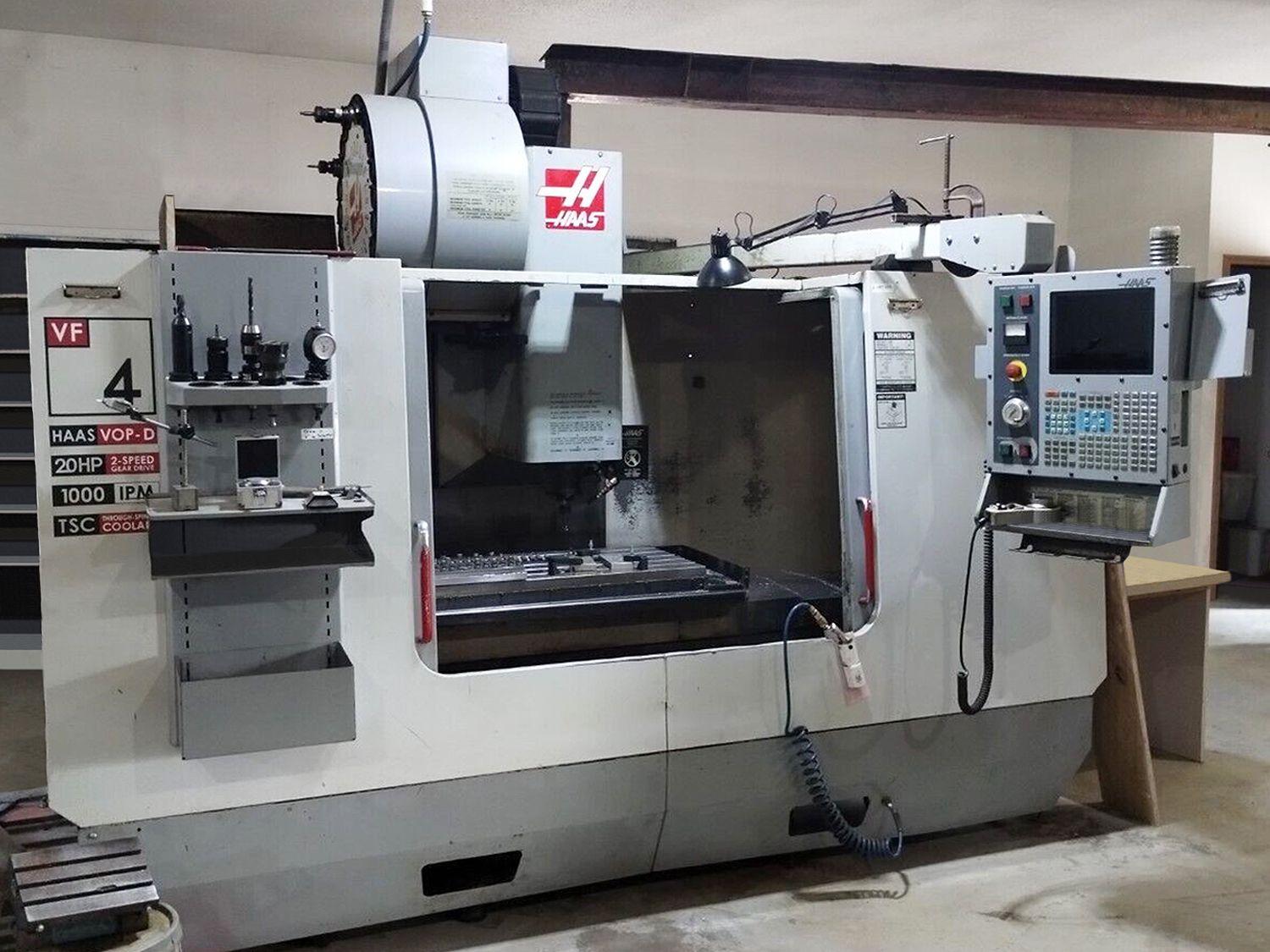 HAAS VF4 #MUF4GiJ8fC7OMk5OjRGePH1X8