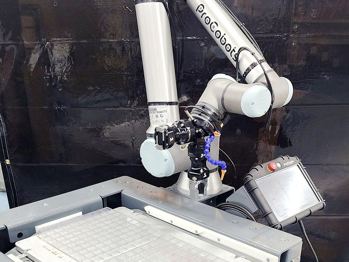 UNIVERSAL ROBOTS UR10E #2DyYZ4tqLPg2ekrbpqNTNqmv5