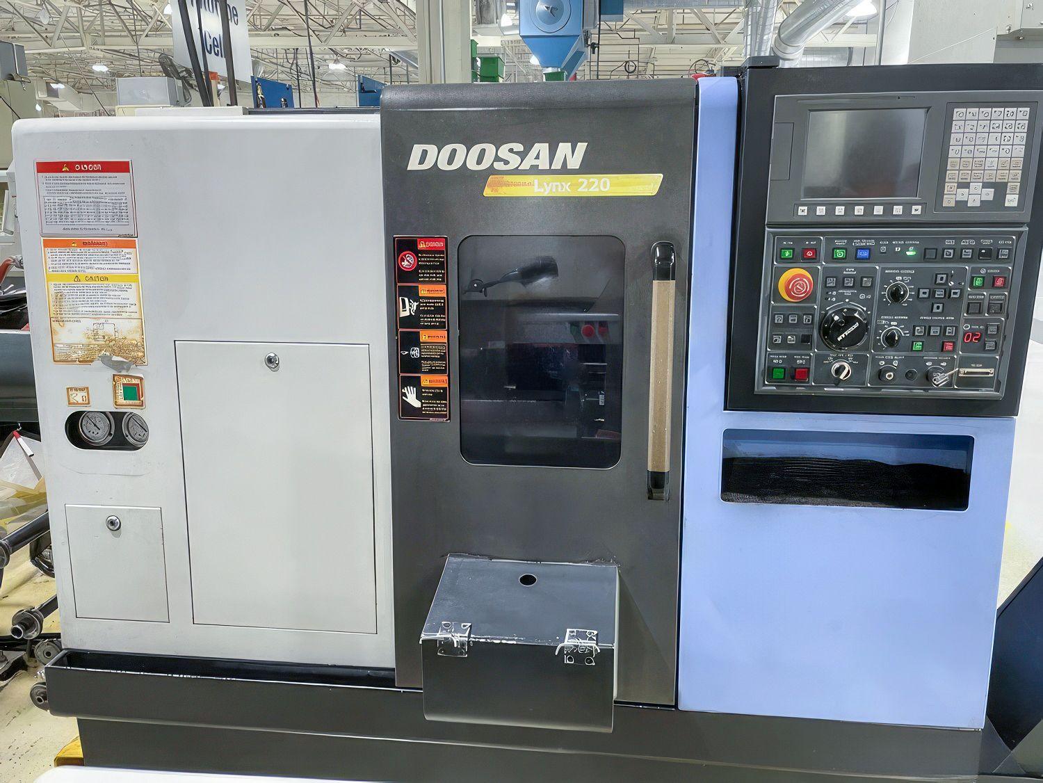 DOOSAN LYNX 220A #wDzXCQle6PUPsz41twGa9SvHs