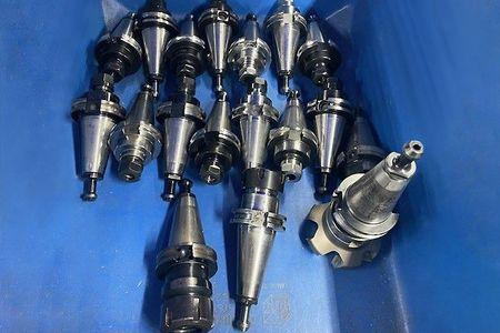 ASSORTED CAT40 TOOLHOLDERS #14351