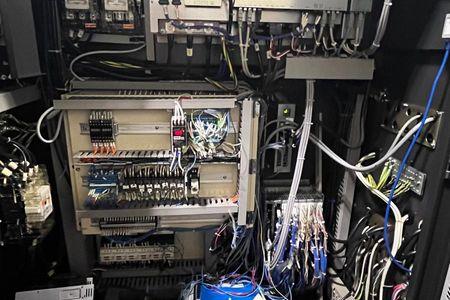 OKUMA GENOS M560V #12560