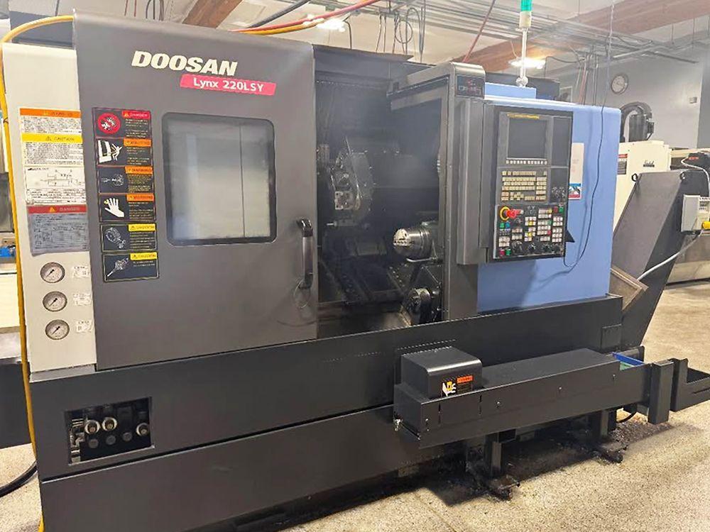 DOOSAN LYNX 220LSYC #Td1mPsitIptoEBAgPEO2RbAkP