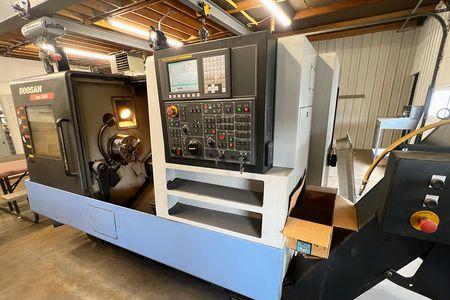 DOOSAN LYNX 300M #12989