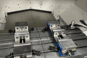 OKUMA GENOS M560V #13207