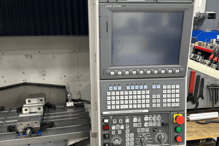 OKUMA GENOS M560V #13207