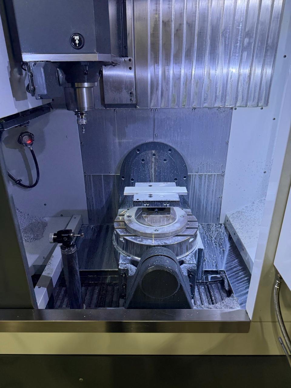 HAAS UMC500SS #GMF2D4ZtPvtUB7GEPdFAcSp4Q