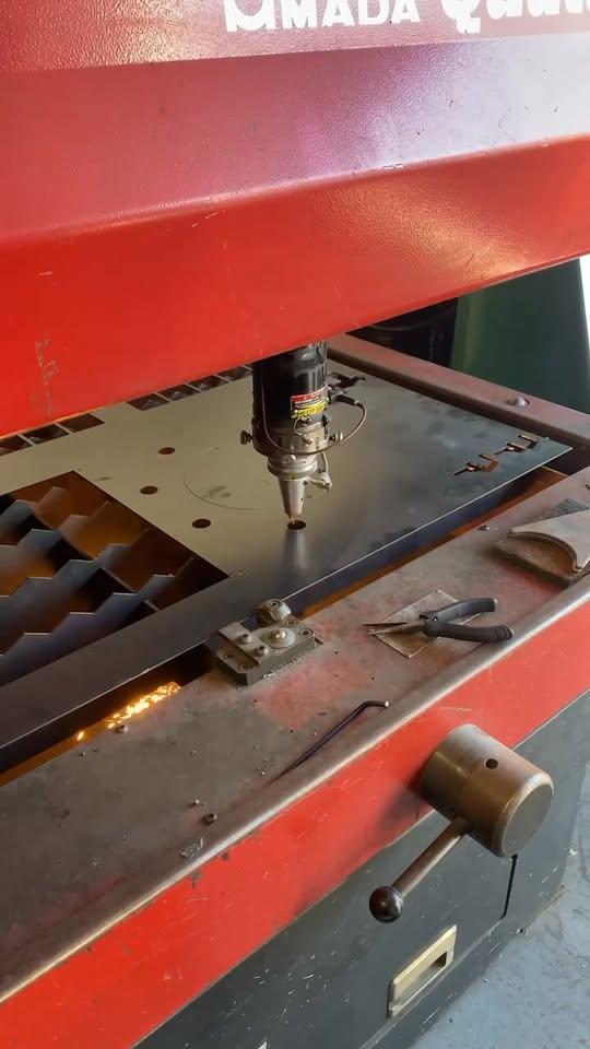 AMADA QUATTRO #P8PywsVxMFY8BfGACfTBhQK9L