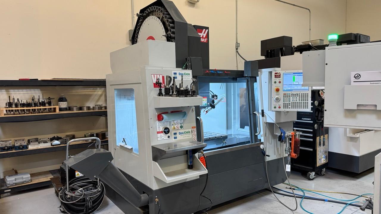 Haas VM2 CNC Mold Making Machine
