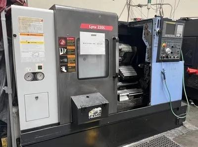 DOOSAN LYNX 220LC #k8PKT3naYL4avSys39OchrteT
