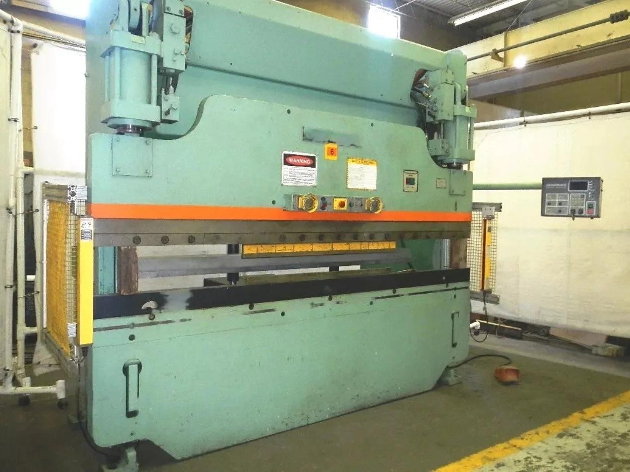 CINCINNATI 230 TON PRESS #m7f9cn1SaWHf6SVsMP074YqId