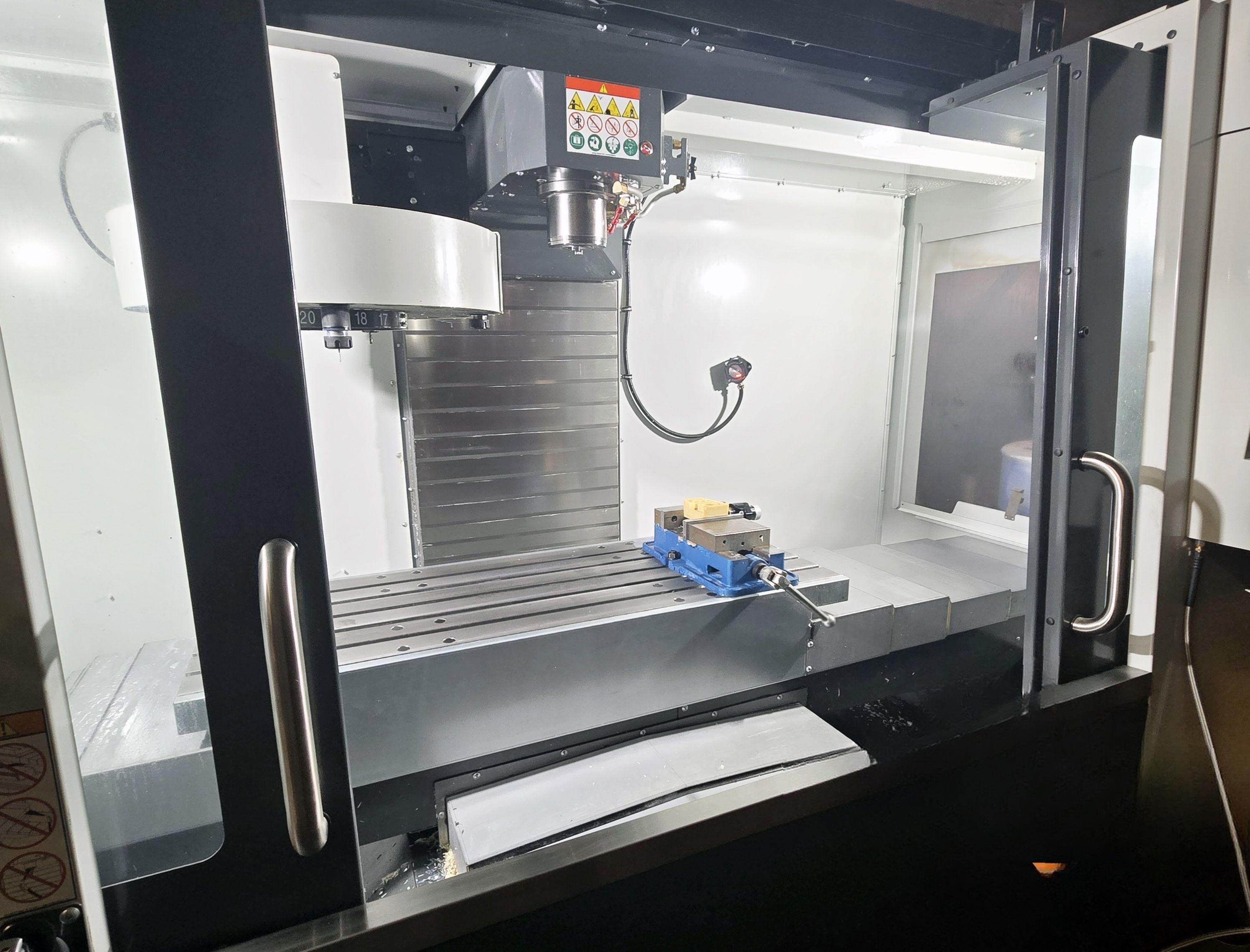 HAAS VF4 #jS9n909I09Rv39jEmmr0C9sCj