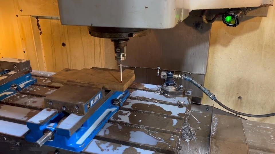 MAZAK VCN510C #SQzXOwIbXyU9ul4WbODYBpQwD