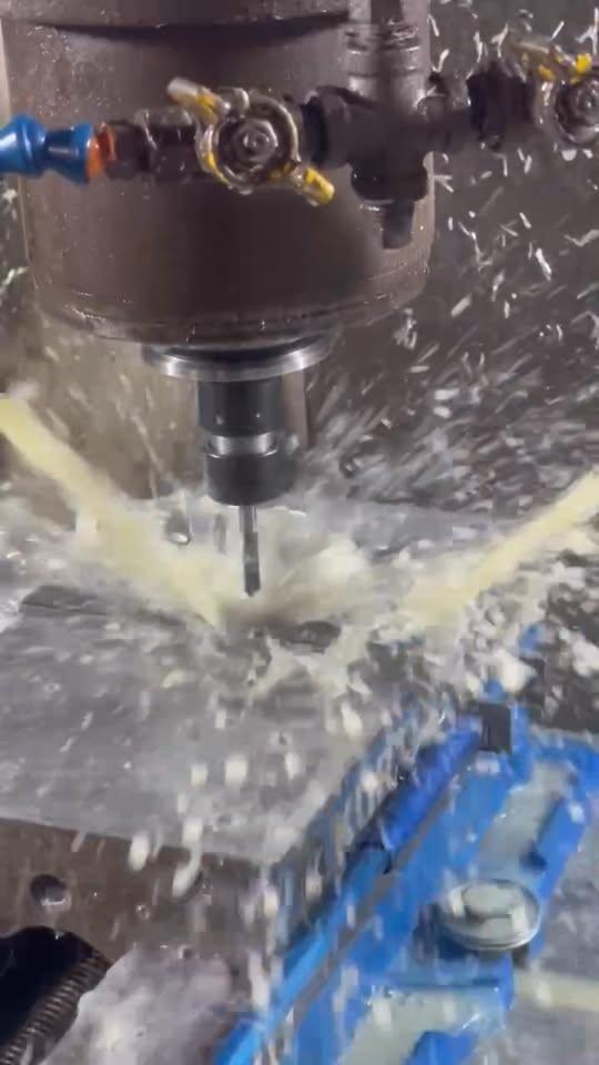 HAAS MINI MILL #2EZZEFcCLvMk02O7gew3bzqCY